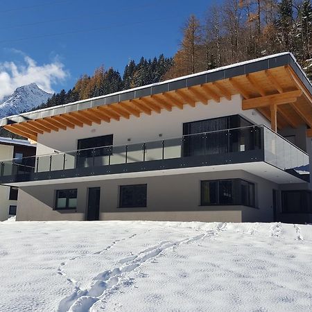 Apart La Vita Kappl  Luaran gambar
